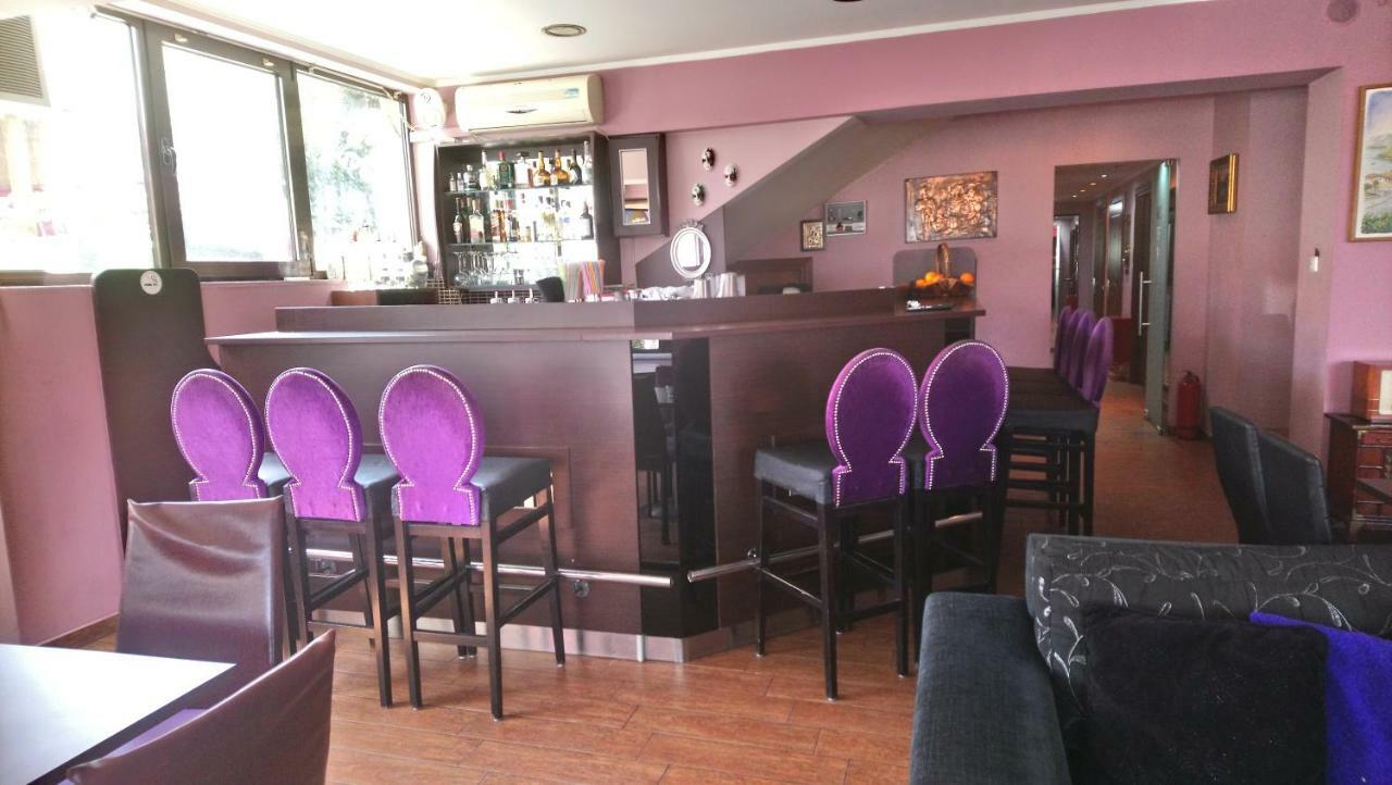 Alpina Suites Kastoria Ngoại thất bức ảnh