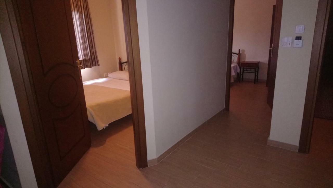 Alpina Suites Kastoria Ngoại thất bức ảnh
